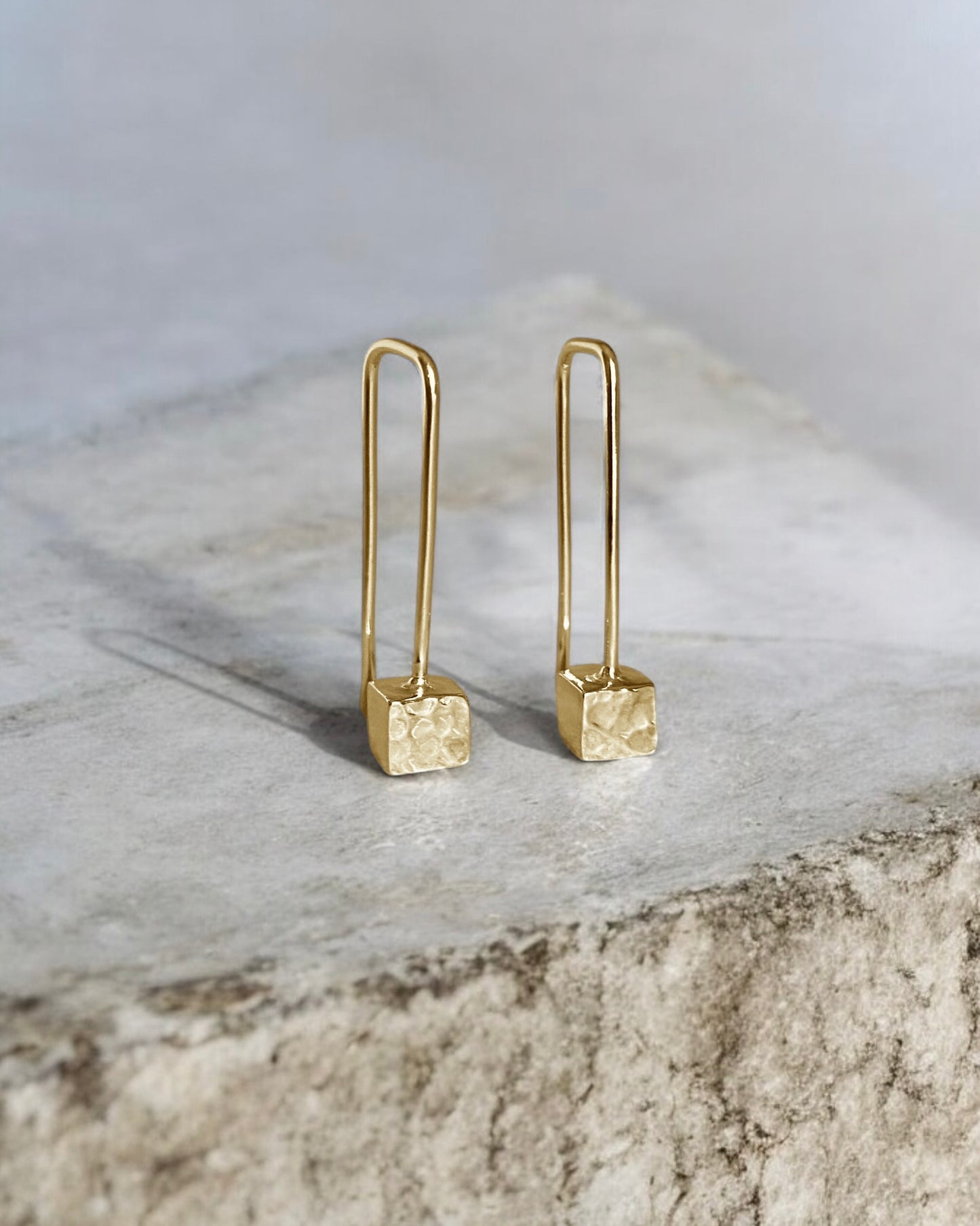 Pendientes Cubo Largos Oro